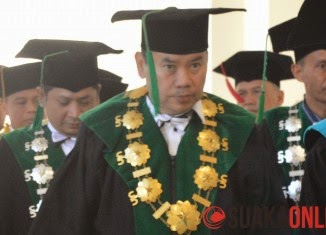 Rektor UIN Bandung Dipecat Rektor UIN Bandung Dipecat